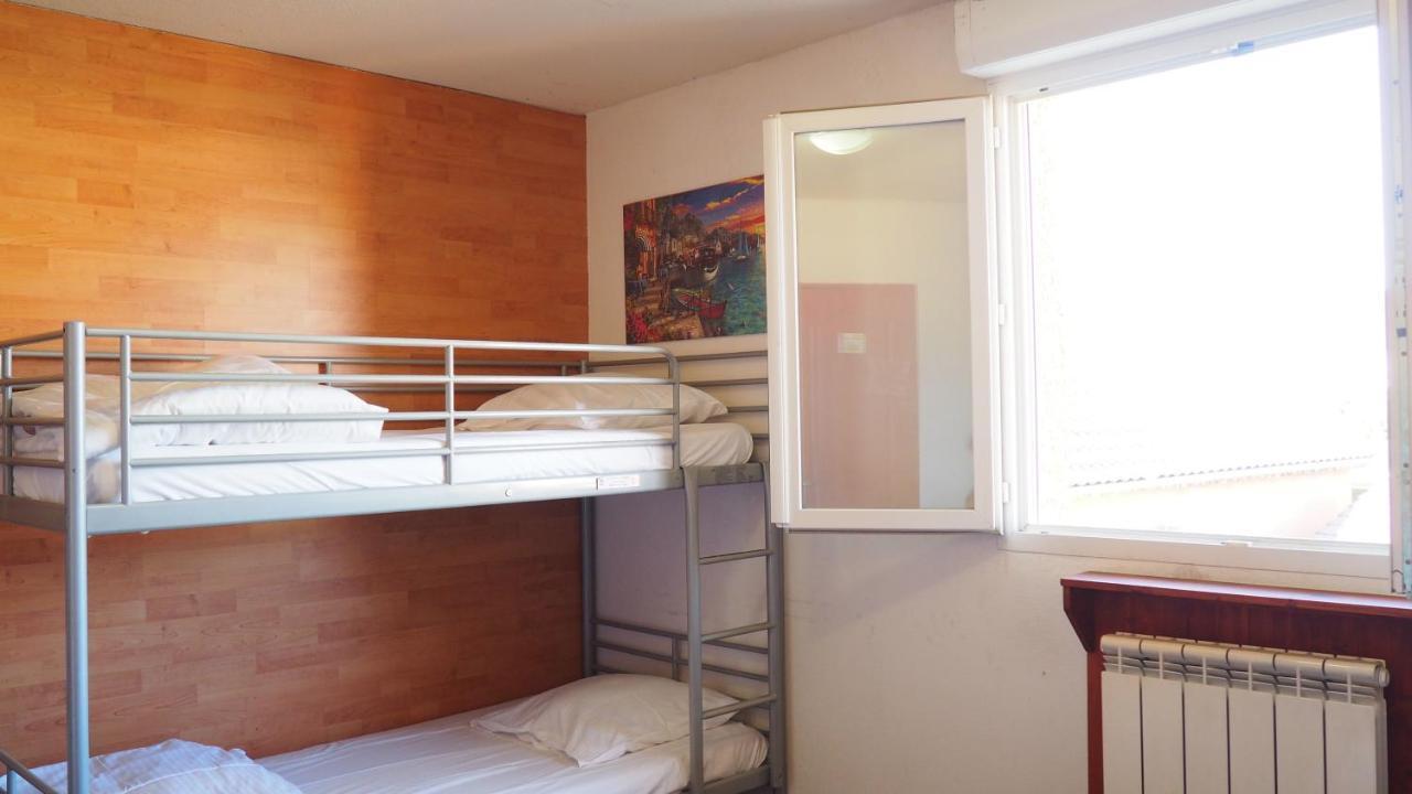 Hotel Le Logis De La Garenne Morestel Zewnętrze zdjęcie